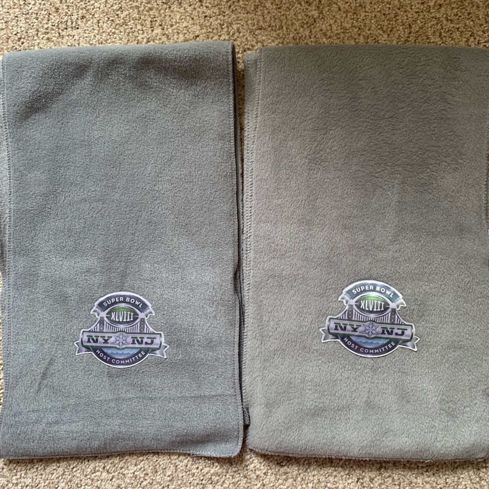 Super Bowl XLV111 NY No Host Committee Scarf - Picture 2 of 3